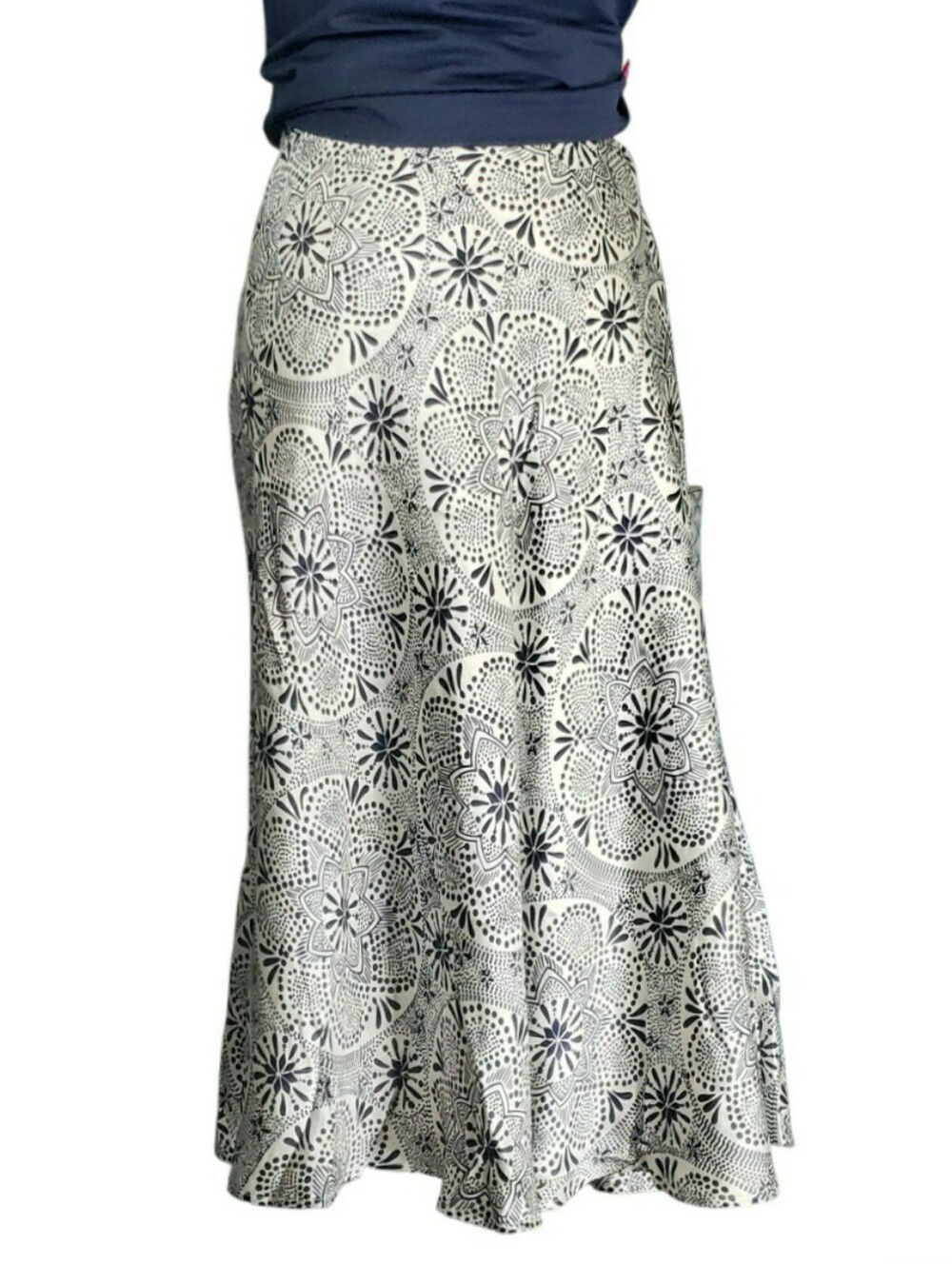 Madison Studio Navy White Silk Charmeuse Lace-Circle Print Skirt 10 Event Artsy